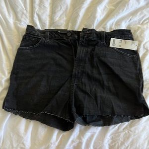 Bdg high waisted stretchy shorts